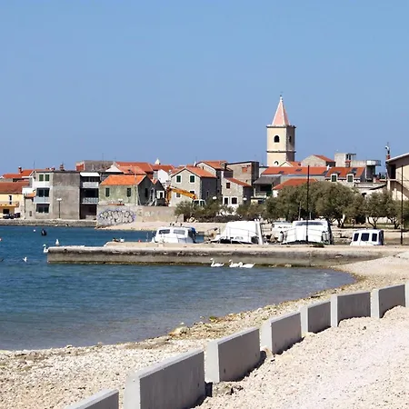 By The Sea Pirovac, Sibenik - 14820 *